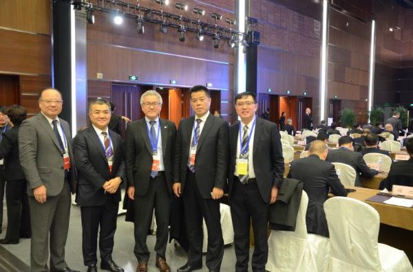 总司理与加入论坛的兖矿集团、日本东芝公司代表