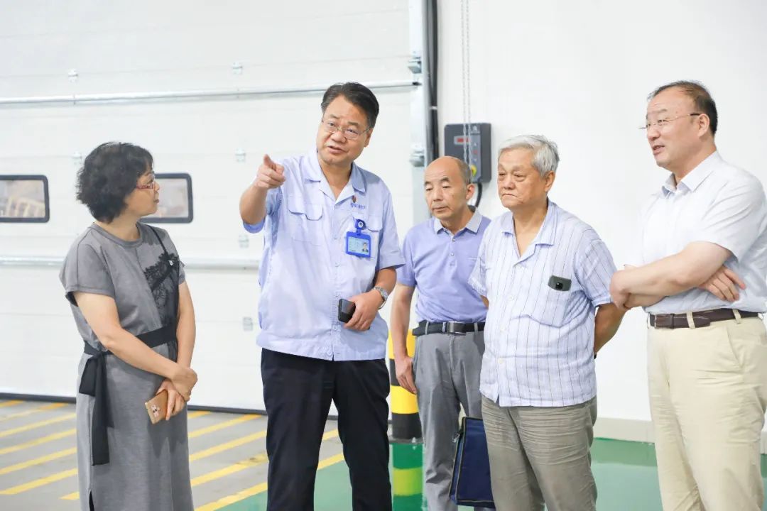 中国工程院制造业研究室主任屈贤明一行到3044永利集团集团调研